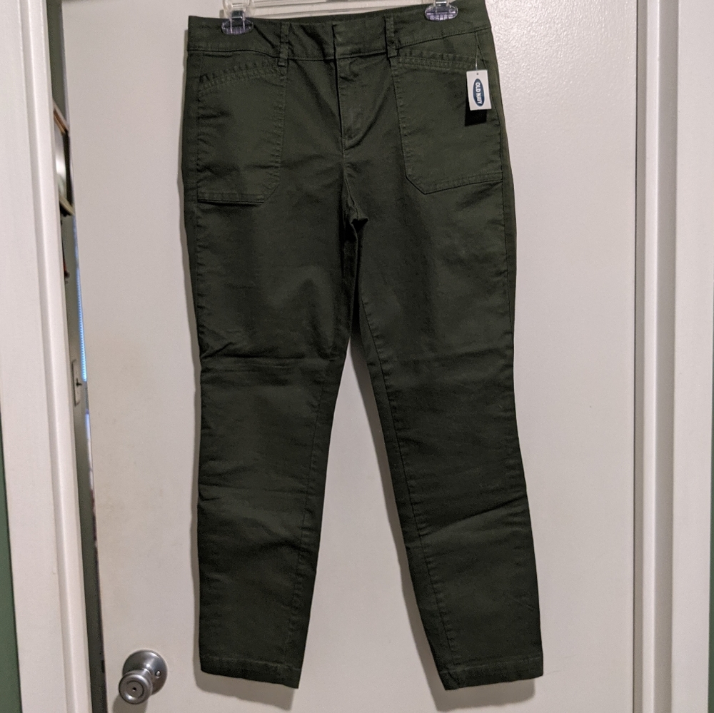 Old Navy Pixie Crop Pants Olive Green